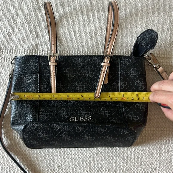 GUESS Delaney Logo Mini Tote - Picture 14 of 16